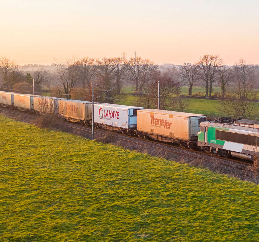 Lahaye Global Logistics Transport Combine Rail Route Rennes Lille Couverture 3